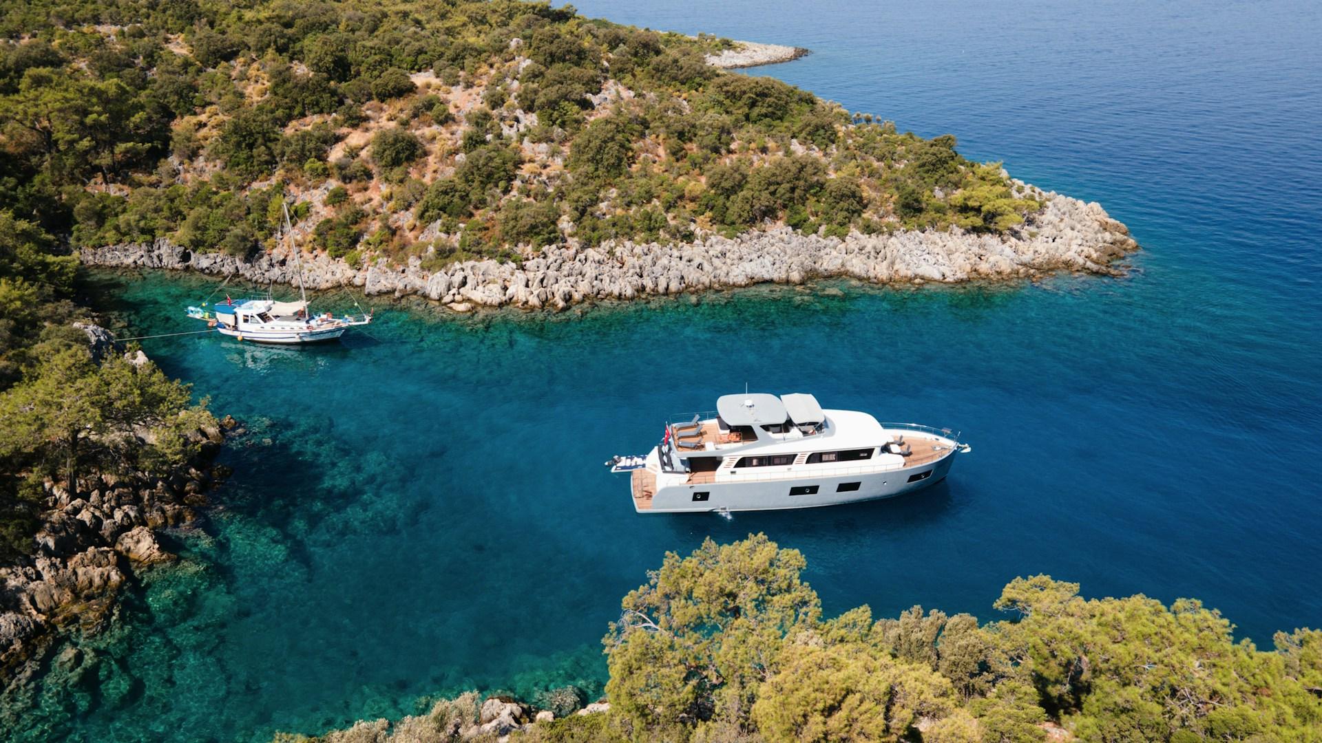 Boat tour on beautiful blue water
