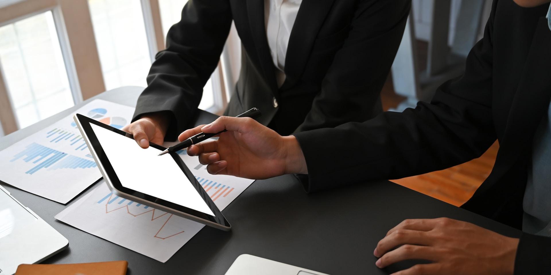 review-of-business-reports-through-booking-software.jpg